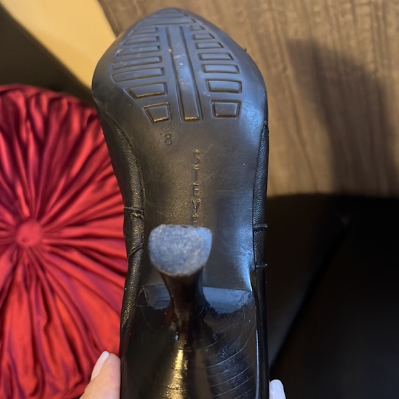 Boots - Picture 8 of 8